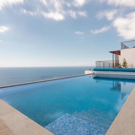 Seasky Arco Guest House Arco da Calheta  Bagian luar foto