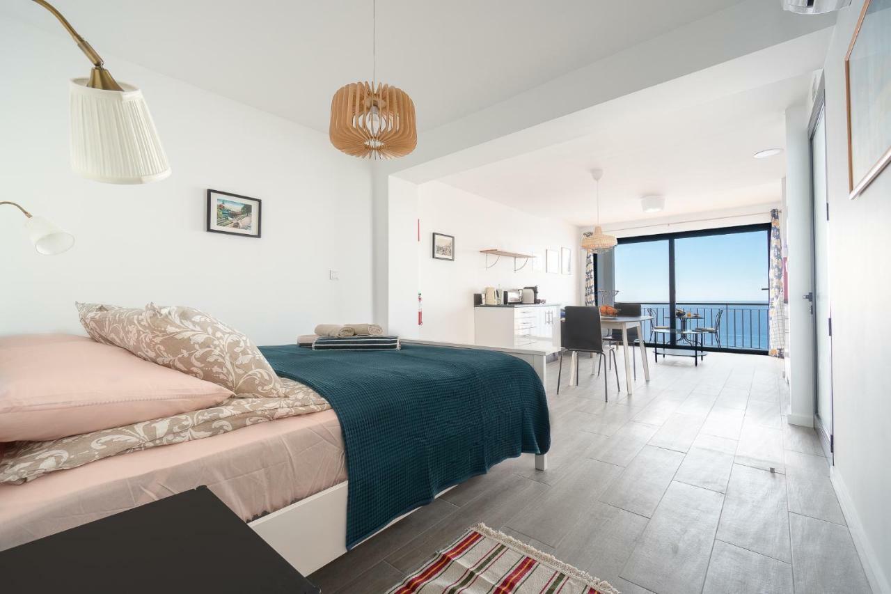 Seasky Arco Guest House Arco da Calheta  Bagian luar foto