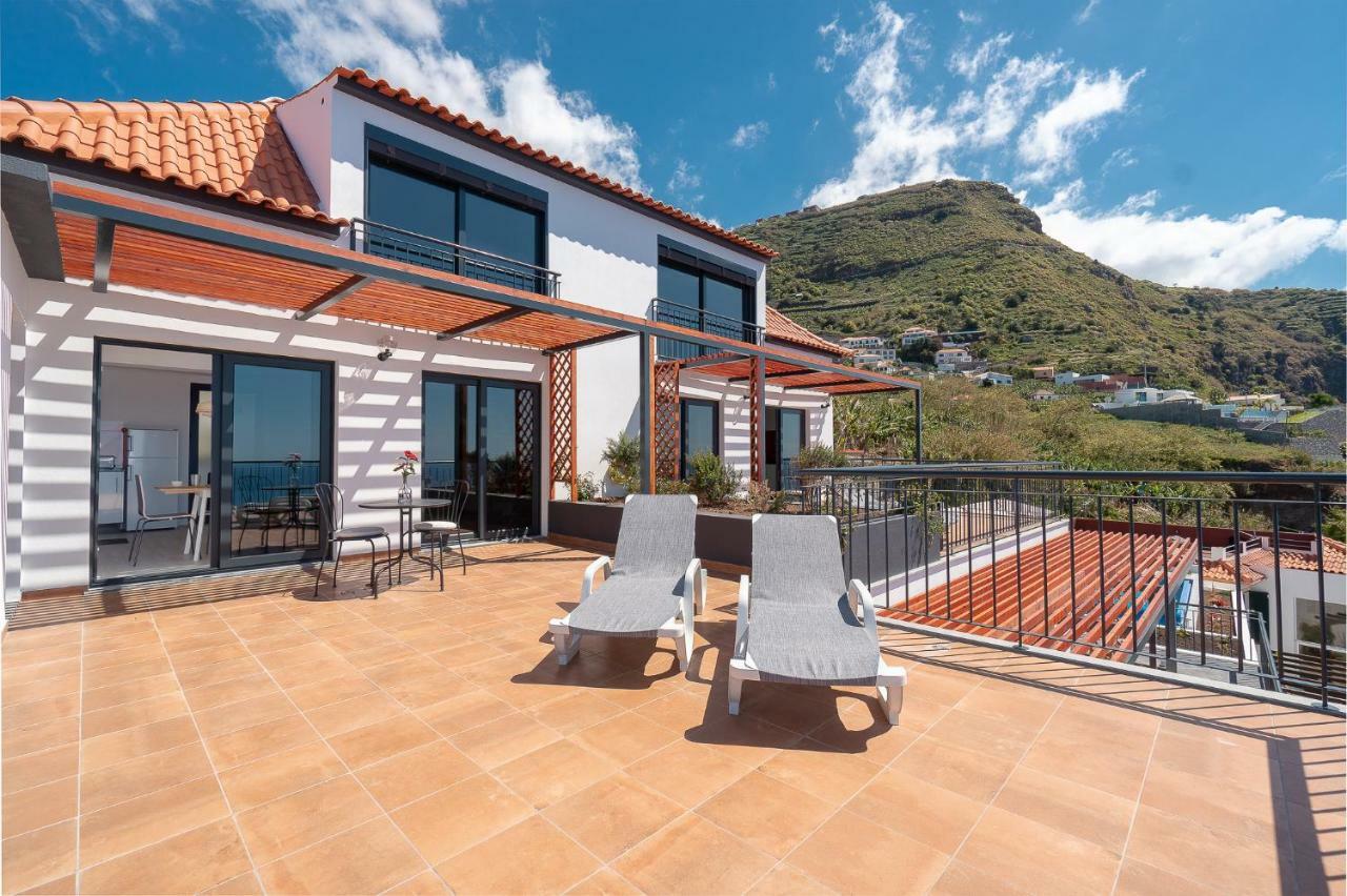 Seasky Arco Guest House Arco da Calheta  Bagian luar foto