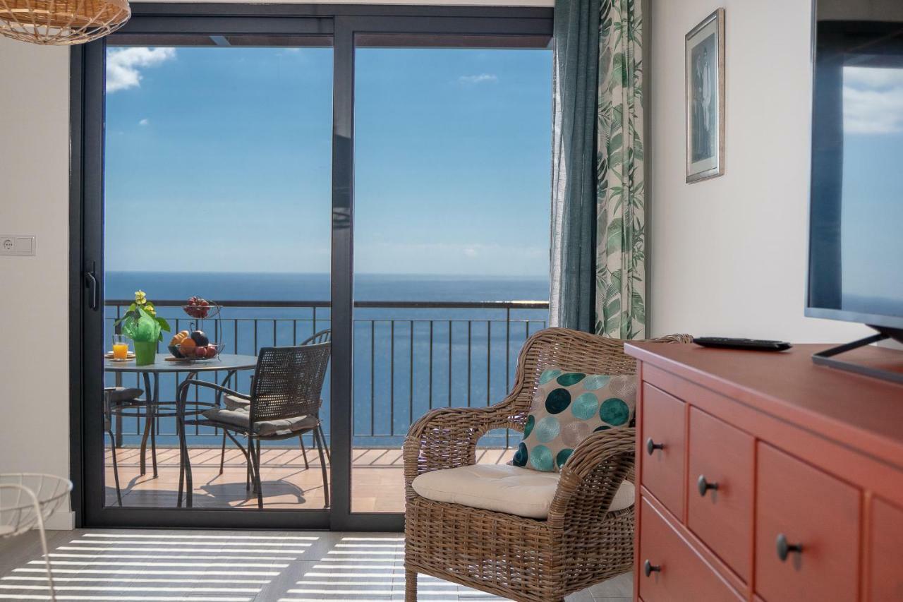 Seasky Arco Guest House Arco da Calheta  Bagian luar foto