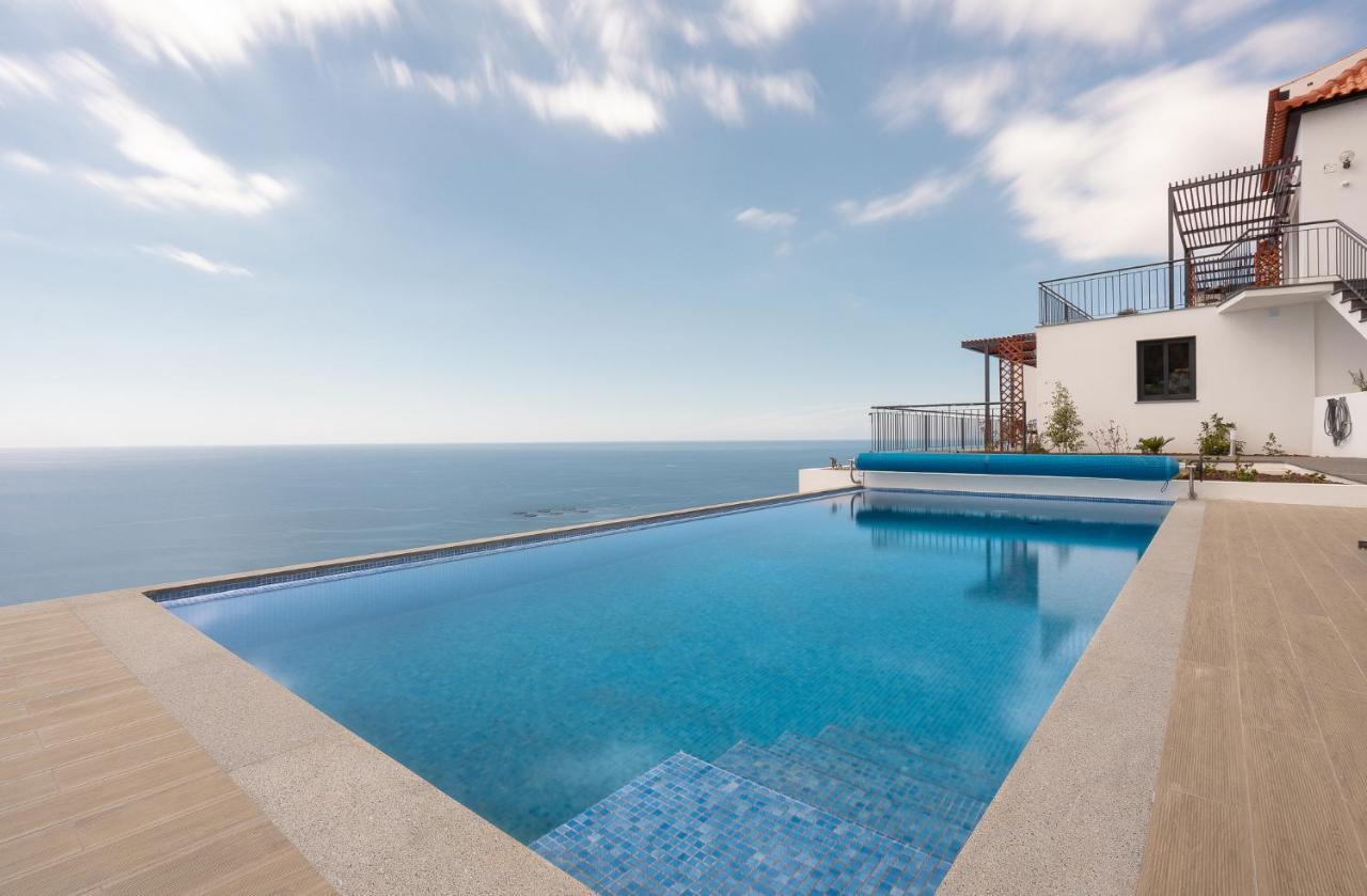 Seasky Arco Guest House Arco da Calheta  Bagian luar foto